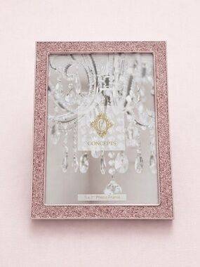 NWT‎ Concepts Pink Glitter Photo Frame 5" x 7”